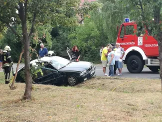 Kettő személyautó ütközött