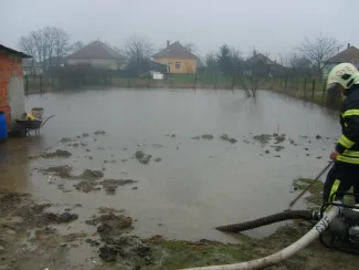 Belvízkárok Gyomaendrődön.