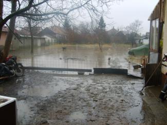 Belvízkárok Gyomaendrődön.