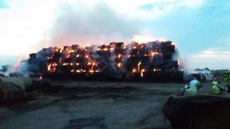 kb. 400 db körbál égett Gyomaendrőd-Körösladány között