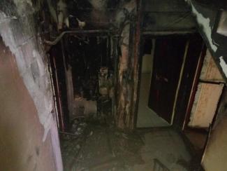 Villanyóra szekrény égett a lakótelepen