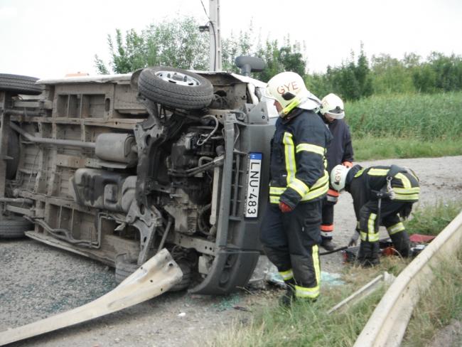 Felborult betegszállító